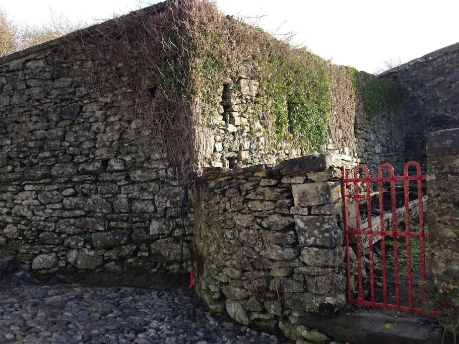 Fermoyle Properties Carleys Cottage Fanore Exterior photo
