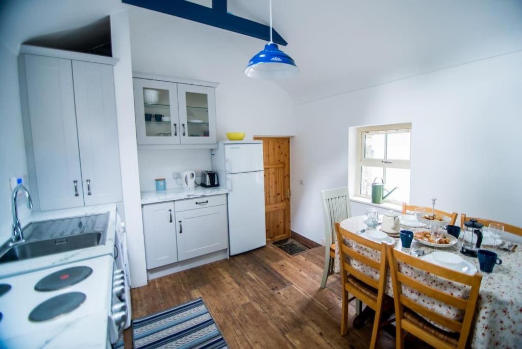 Fermoyle Properties Carleys Cottage Fanore Exterior photo